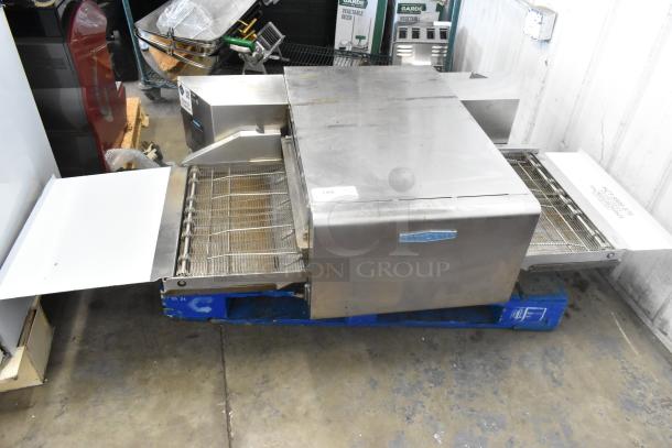 Turbochef HhC2020 stainless steel rapid cook conveyor pizza oven, 208/240V, 3-phase, commercial countertop model.