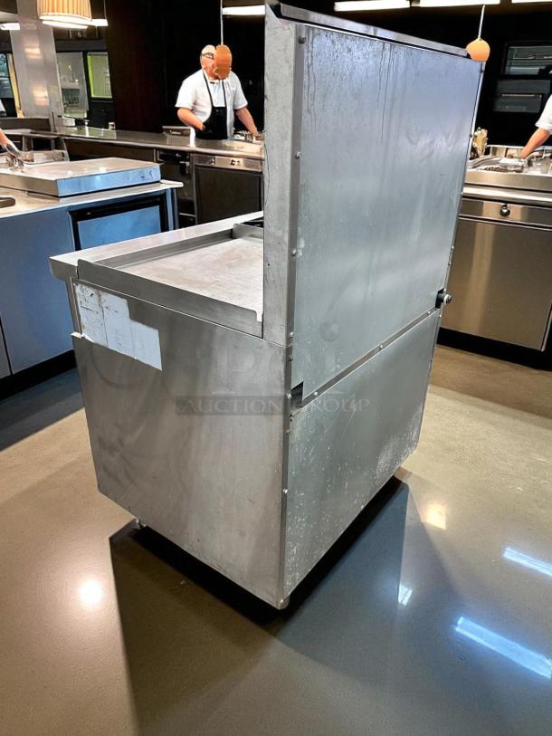 Southbend X4601DD 36" gas range with 2 burners, 24" griddle, in excellent condition, natural gas, fully tested.