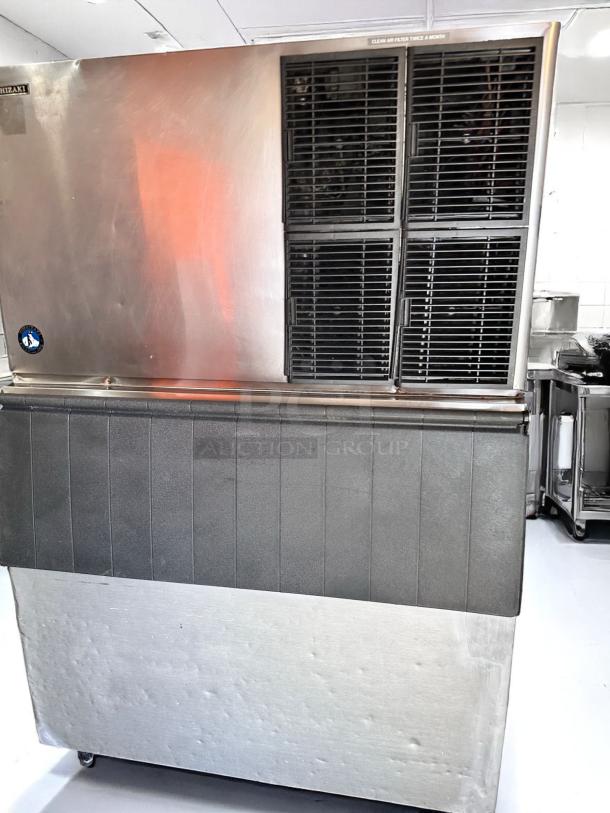 Excellent Condition – Hoshizaki KM-1301SAH Ice Machine w/ Ice Storage Bin – Air-Cooled – 208-230V – Fully Tested & Working! - Image 3 of 8