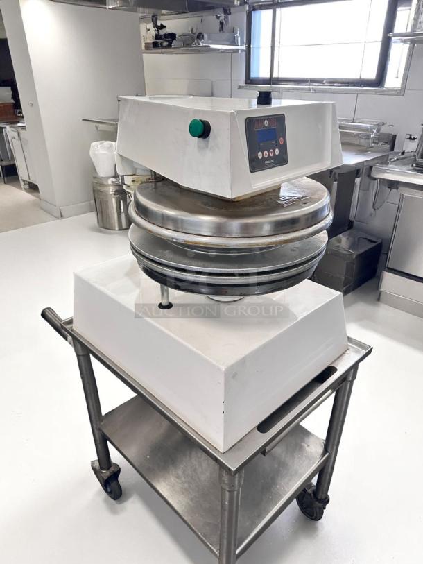Excellent Condition – Proluxe DP2350 – Dough Press – 18" Manual Heated Flat Plate – 208V –  Fully Tested & Working! - Image 6 of 10