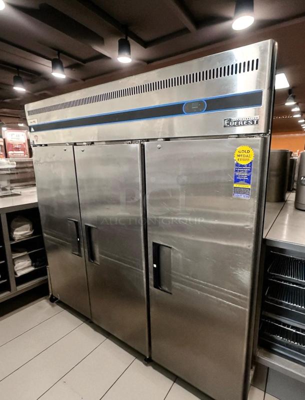 Excellent Condition – Everest ESR3 – 74.75" 3-Door Upright Reach-In Refrigerator – 71 Cu. Ft – Fully Tested & Working! - Image 6 of 9