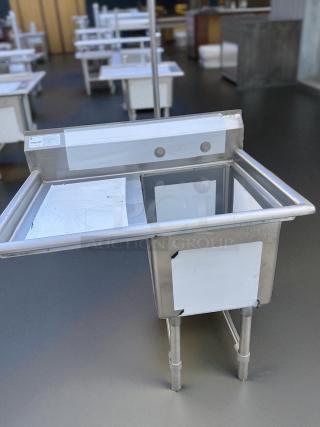 New Condition – Advance Tabco FC-1-1620-18L – One Compartment Stainless Steel Sink – Never Use!