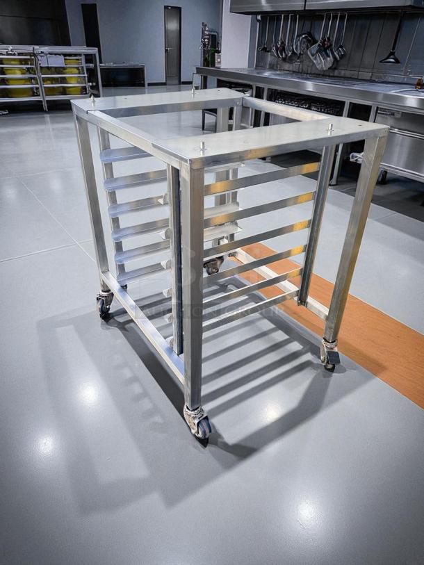 Excellent Condition – Stainless Steel Undercounter Pan Rack – 10 Slot – Heavy-Duty – Fully Tested & Working! - Image 4 of 4