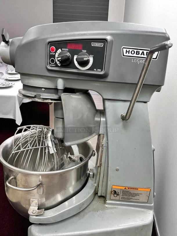 Excellent Condition – Hobart HL200 – 20 Qt Commercial Planetary Mixer – Fully Tested & Working! - Image 5 of 7