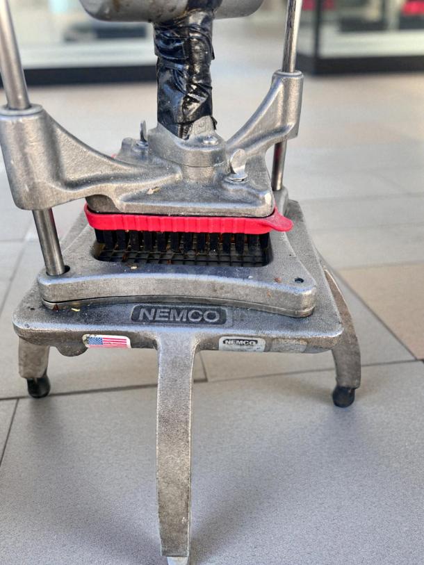 Excellent Condition – NEMCO Commercial Easy Chopper – Manual Vegetable Dicer – Fully Tested & Working! - Image 2 of 6