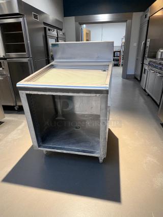 Excellent Condition – Supreme Metal Stainless Steel Drainboard Station – 24"x30" – NSF Certified – Fully Cleaned & Ready!