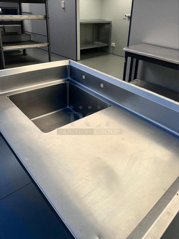 Excellent Condition – Stainless Steel Sink Table – 1 Compartment + Right Drainboard – 32" x 30" – Fully Tested & Working! - Image 6 of 7