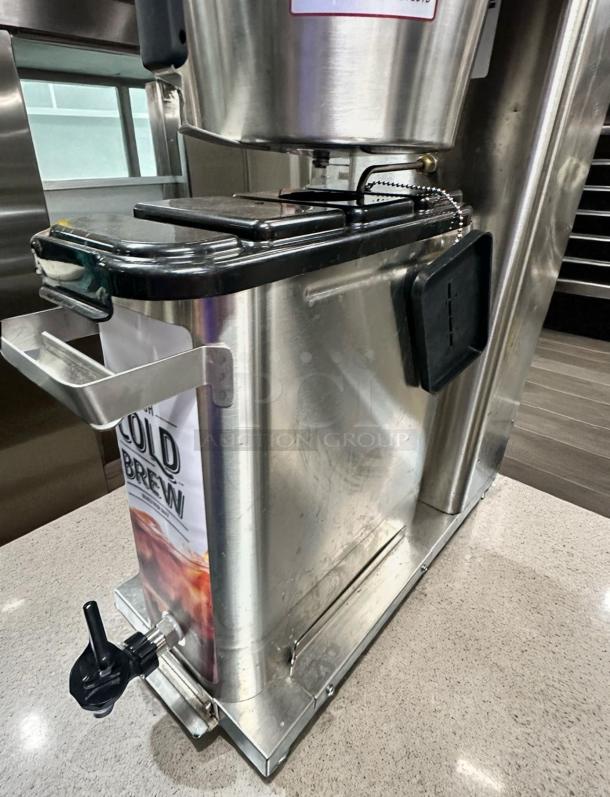 Excellent Condition – Newco CLDBR-3.5G – Commercial Cold Brew Coffee Maker – 120V – Fully Tested & Working! - Image 5 of 9