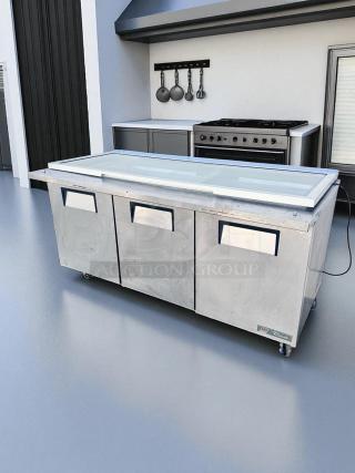 Excellent Condition – True TSSU-72-30M-B-ST – 3-Door Refrigerated Sandwich/Salad Prep Table – 115V – Fully Tested & Working!