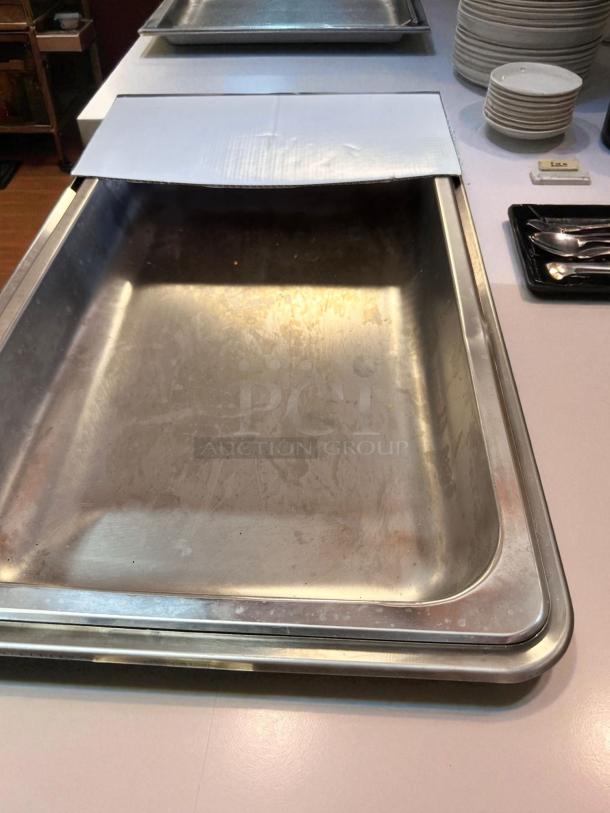 Brand New With Original Box – Templeton 8 QT Chafing Dish – Full Size – Stainless Steel with Gold Handles – Dual Fuel Holders – Fully Complete ! - Image 2 of 7