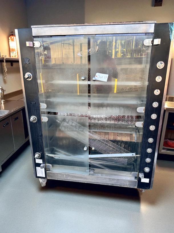 Excellent Condition – Natural Gas Rotisserie Oven – 12 Skewer – 220V – Fully Tested & Working! - Image 2 of 10