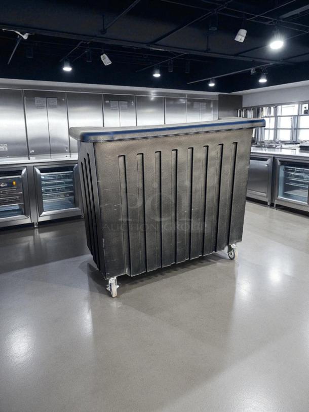 Cambro BAR540DS portable black bar with ice sink and storage, excellent condition, fully tested, on wheels.