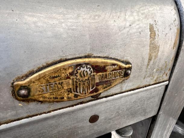 Landers Model 500 steak tenderizer in excellent condition, with brass label indicating brand and function. Fully tested.