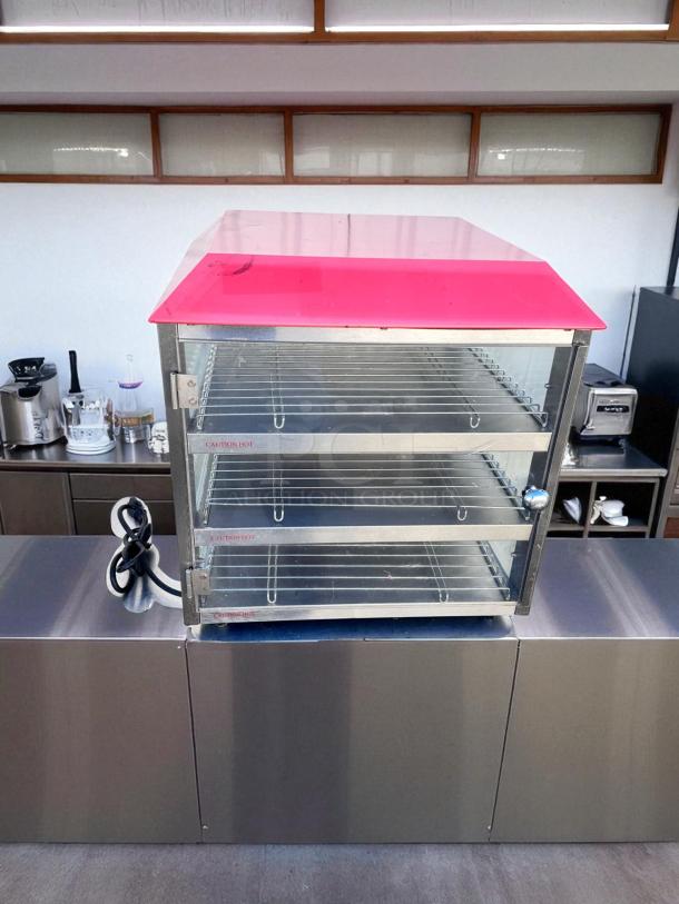 Fusion 513FC countertop food warmer display cabinet, excellent condition, 120V, fully tested and working, red top.