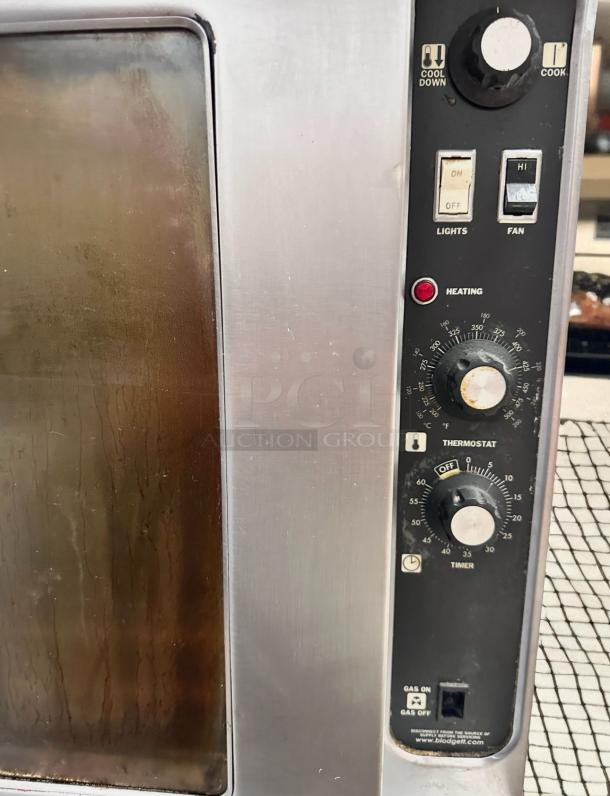 Blodgett DFG-200 double stack gas convection oven controls; excellent condition, natural gas, fully tested, working.
