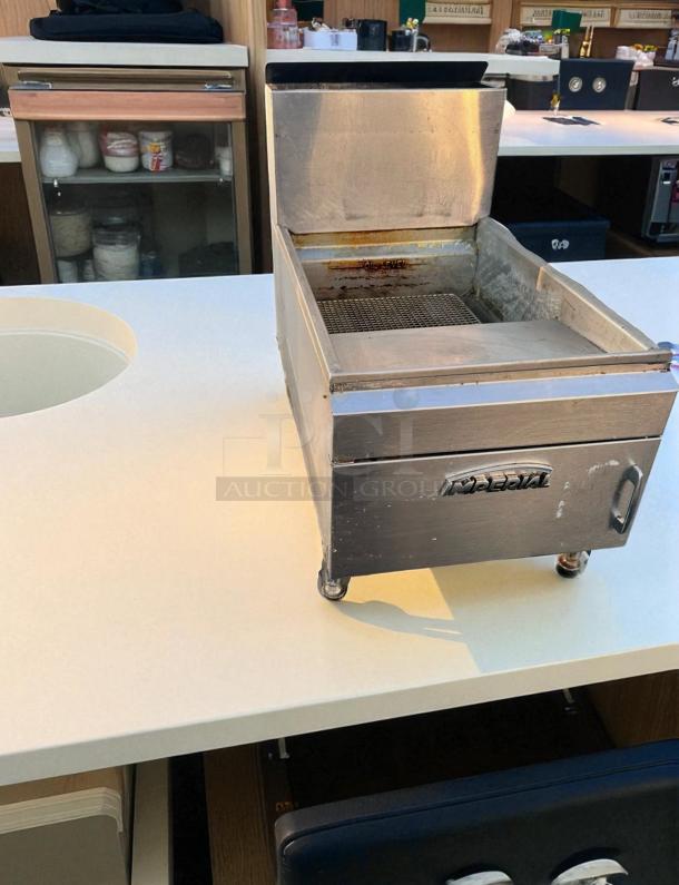 Imperial IFS-25 gas fryer in excellent condition, stainless steel, 65,000 BTU, natural gas, fully tested and working.