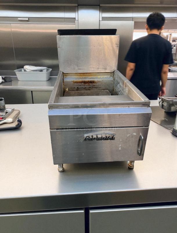 Imperial IFS-25 Stainless Steel Gas Fryer, 65,000 BTU, excellent condition, natural gas, fully tested and working.