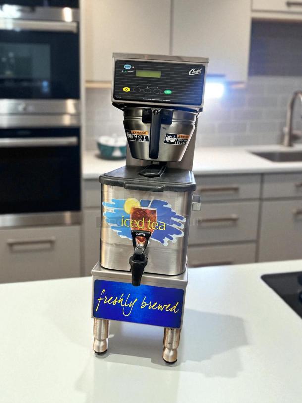 Wilbur Curtis TBP Commercial Iced Tea Brewer, excellent condition, 120V, fully tested, "freshly brewed" label, stainless steel.
