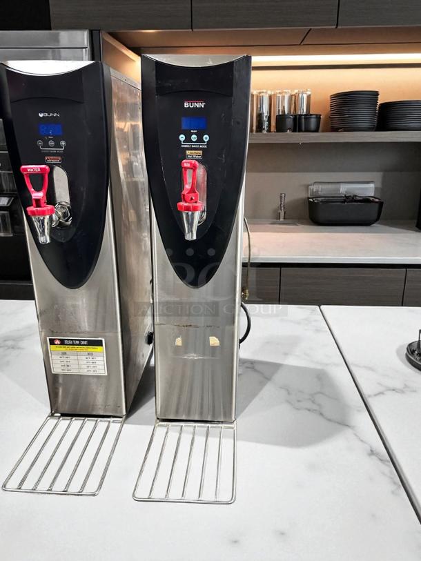 BUNN H5E 120V digital hot water dispenser, excellent condition, fully tested and working, energy saver mode visible.