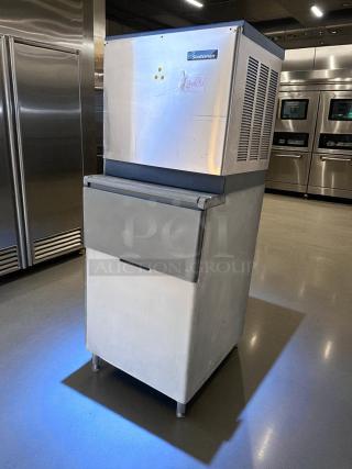 Scotsman CME1056AS 30" modular ice maker, air-cooled, 208-230V, excellent condition, fully tested and working.