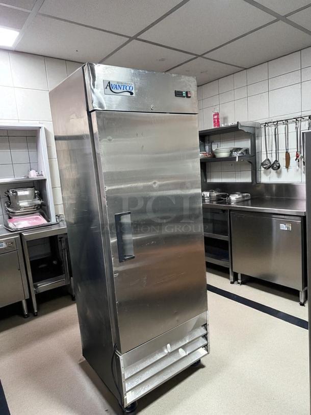 Avantco 178A19FHC single door reach-in refrigerator, excellent condition, stainless steel, fully tested and working.