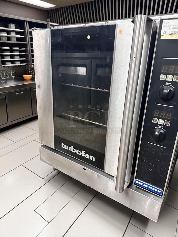 Moffat Turbofan E32D5 digital convection oven, excellent condition, fully tested and working, 120V, visible front controls.