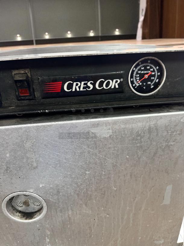 Cres Cor H33912135C mobile heated holding cabinet, excellent condition, visible temperature gauge, 120V, fully tested.