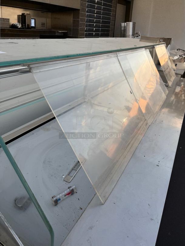 Oscartek ROSAR4RV130 refrigerated display case, 3-door, glass canopy, excellent condition, fully tested, 120V.