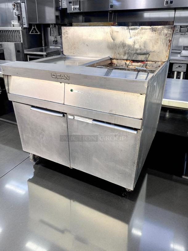 Dean Commercial Fryer with Griddle Top, 42" gas unit, excellent condition, fully tested, custom combo model.