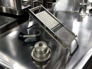 De Buyer 2012.01 La Mandoline Revolution, stainless steel, with 3 julienne blades; great condition, fully tested.