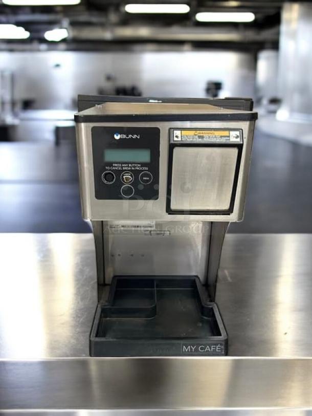 Bunn 42300.0000 AP My Cafe Commercial Pod Brewer, excellent condition, fully tested and working, stainless steel finish.