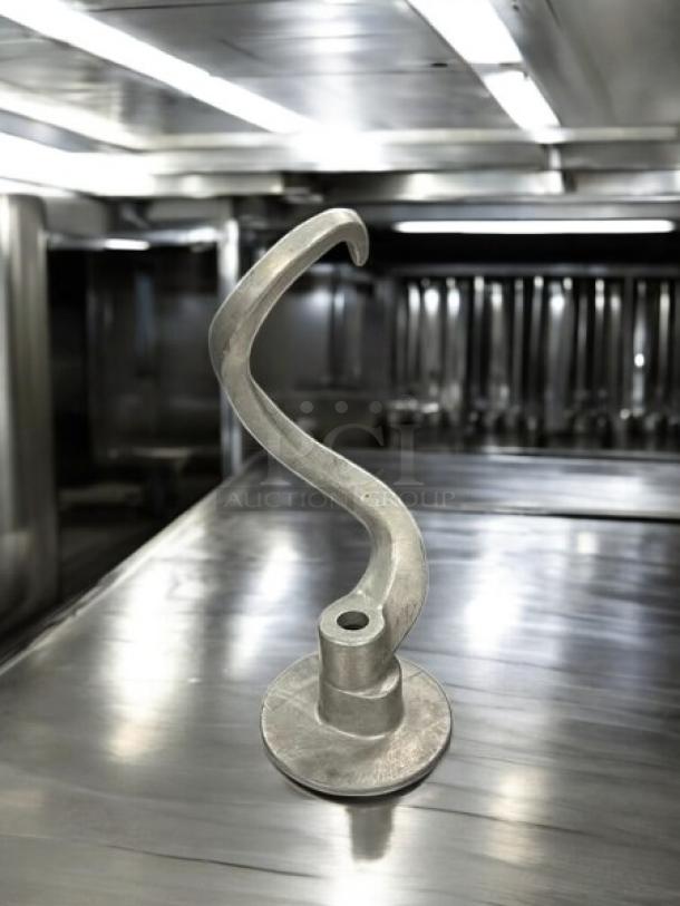 AE-10NA/02 10 Qt Planetary Mixer Al Spiral Dough Hook in perfect condition, fully tested and working.