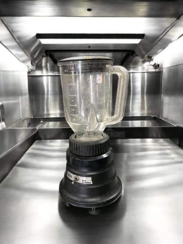 Waring Commercial BB150 48 oz blender in great condition, two-speed, fully tested and working, clear markings, black base.