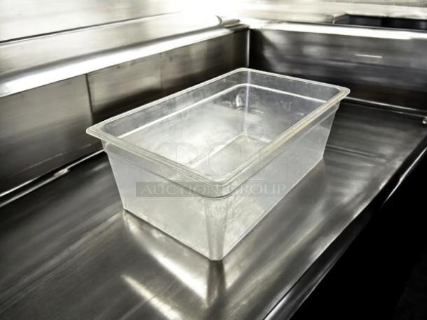 Cambro 18CW135 Camwear® food pan in clear polycarbonate, full size, 8" deep, excellent condition, fully tested.