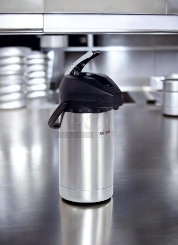 BUNN Model 32130.0000 3.0-Liter Stainless Steel Airpot, lever-action, great condition, fully tested and working.
