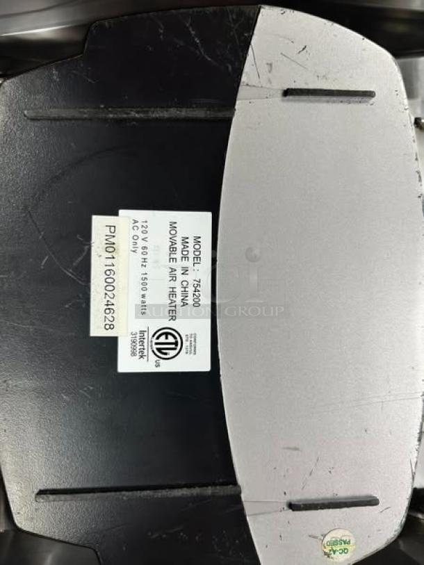 Lasko model 754200 portable electric heater label, detailing 120V, 60Hz, 1500W spec. In great condition, tested and working.