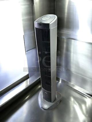 Seville UltraSlimLine tower fan, black, great condition, fully tested and working. Model: Ultra Slim.