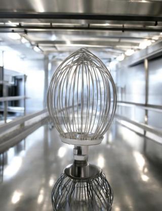 American Eagle AE-20/12-04 wire whip for 20qt planetary mixer in excellent condition, fully tested and working.