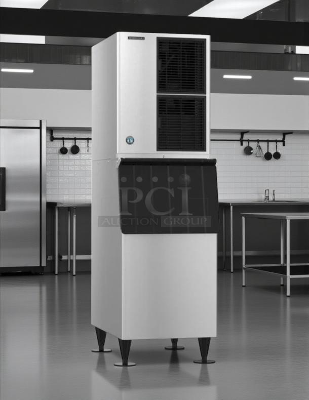 Hoshizaki KM-500MAH modular ice machine, great condition, 500lb capacity, 300lb storage, 115V, tested and working.