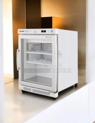 Good Condition - Turbo Air  TSU-4RW-N6  High Performance Countertop Vaccine Refrigerator 115v. - Tested & Working! - Item #1193714