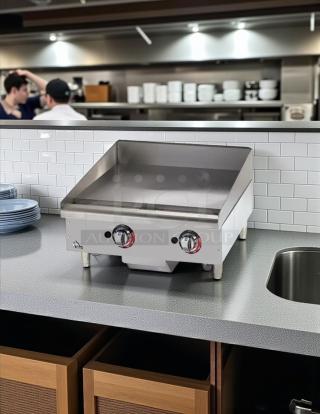 Star 624TSPF countertop gas griddle, 24-inch, thermostatic control, safety pilot, tested and working, stainless steel finish.