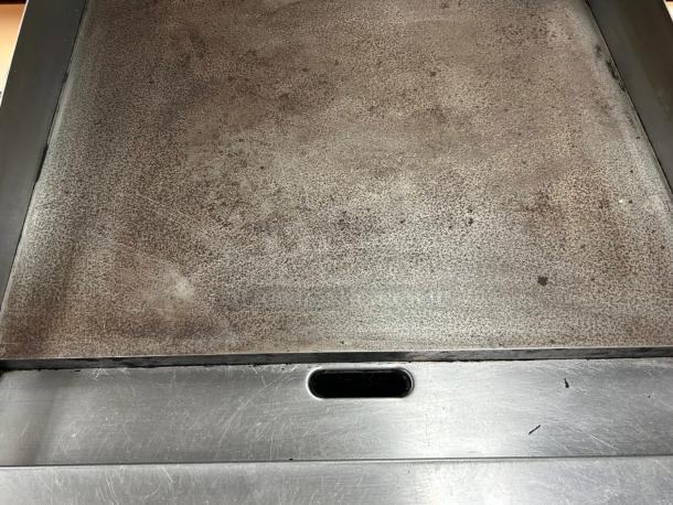 Star 624TSPF countertop gas griddle, 24in thermostatic, tested and working, in used condition with visible wear.