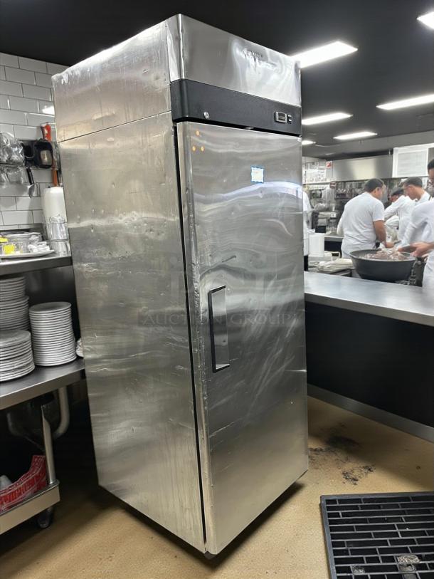 Atosa MBF8001GR 22.6 Cu.ft single door freezer, stainless steel, top mount, tested & working, good condition.