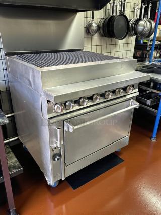 Jade Range JTRH-30B Titan™ heavy-duty gas range charbroiler in great condition, tested and working, six-control knobs.