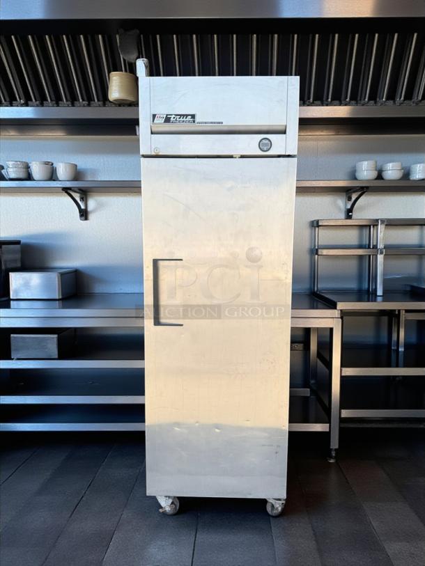 True TM-24 Commercial Cooler, 24 Cu.Ft, stainless steel, top mount, swing door, excellent condition, tested working.