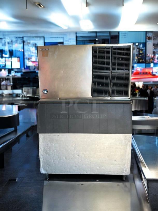 Hoshizaki Modular Ice Machine, Model KML, 1300 LB/day, with bin, 220V/1phase, tested and working. Stainless steel finish.