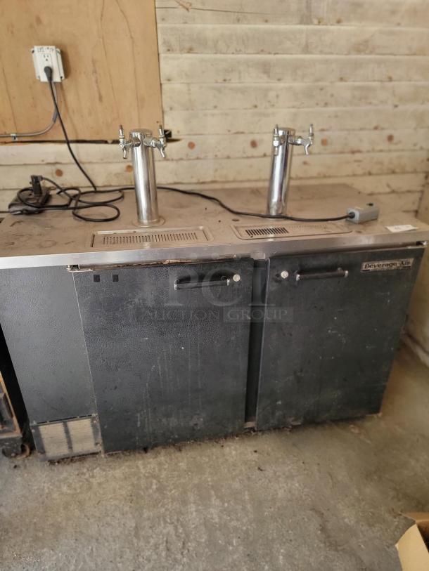 Beverage-Air DD58 commercial kegerator with 4 taps in excellent condition. Ideal for high-capacity draft beer serving.