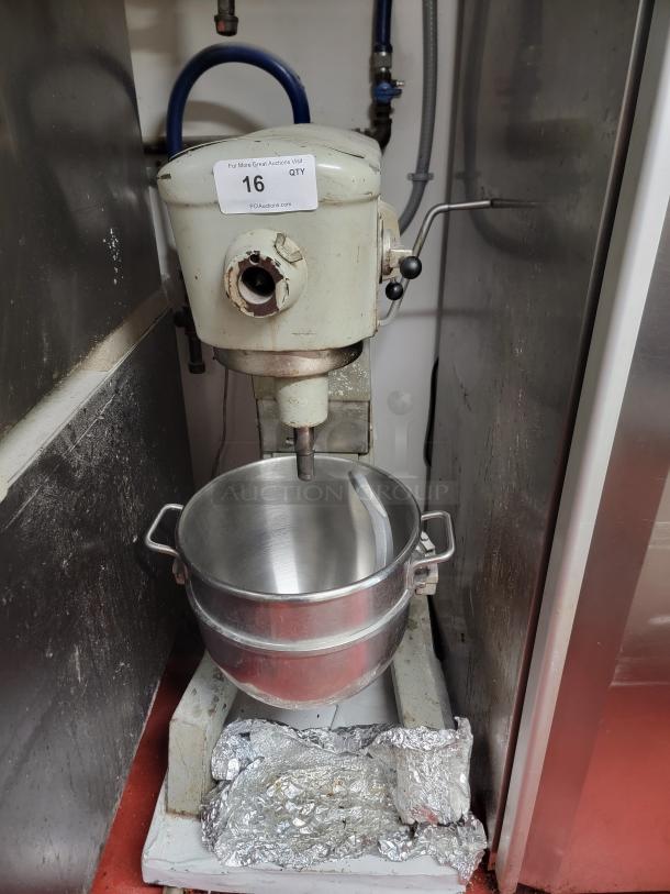 Hobart D300 30 Qt mixer on casters, well-used condition. Includes stainless steel bowl. Auction tag reads "16 QTY PciaAuctions.com".