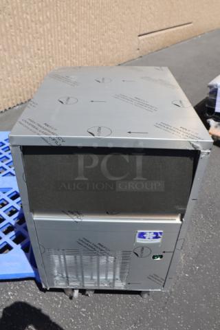 Manitowoc Undercounter Air Cooled Nugget Ice Machine - Item #1193960