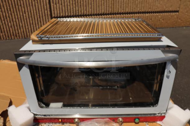 Brand new Avantco CO-46M convection oven with moisture injection, 208/240V, 3,500/4,600W. Scratch & dent condition.